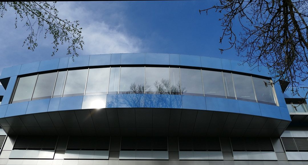 Dinas Damkar Balikpapan Padamkan Kebakaran di Pelabuhan